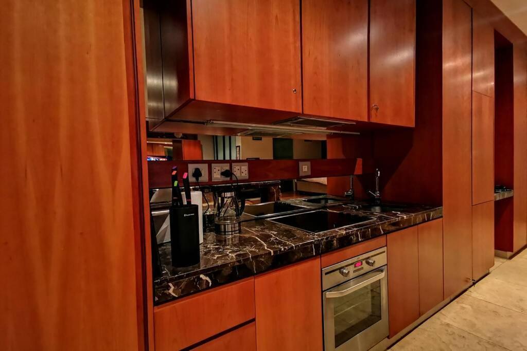 Апартаменты 1507-Amazing Views & Unique Joburg Cbd Luxury Йоханнесбург Экстерьер фото