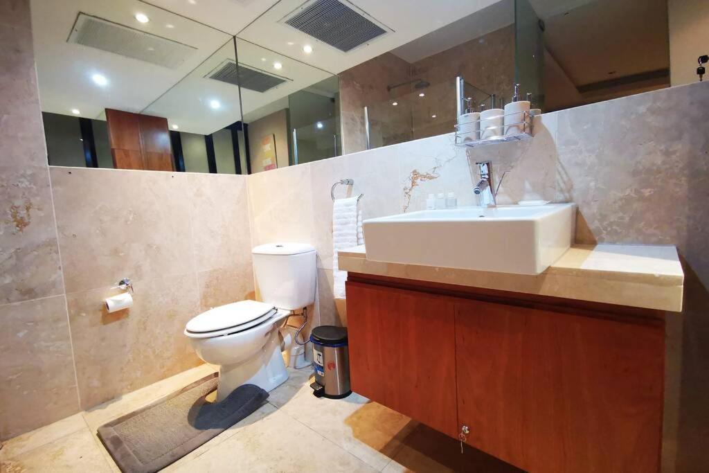 Апартаменты 1507-Amazing Views & Unique Joburg Cbd Luxury Йоханнесбург Экстерьер фото