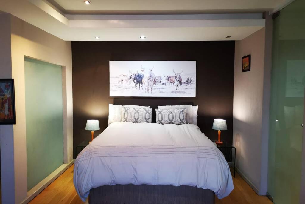 Апартаменты 1507-Amazing Views & Unique Joburg Cbd Luxury Йоханнесбург Экстерьер фото